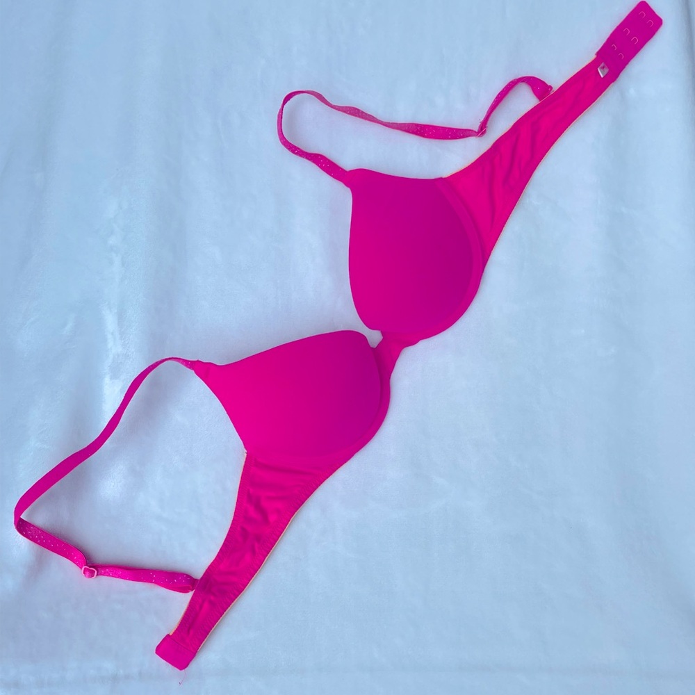 Victoria’s Secret Wear Everywhere Push-up Bra
